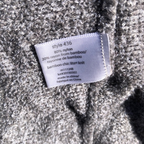 Barefoot Dreams cardigan size S/M - Picture 7 of 7